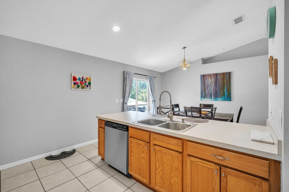 Indoors, Sink, Sink Faucet, Floor, Flooring