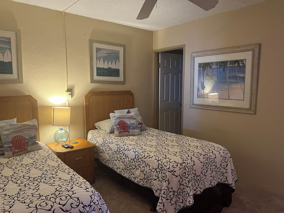 Twin bed with own bathroom