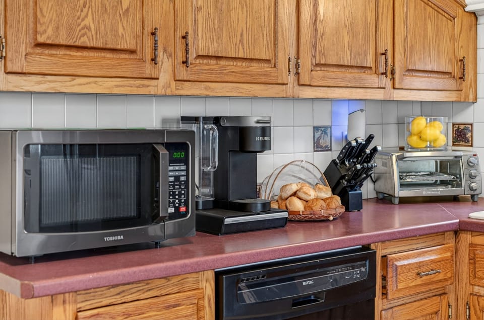 Well-equipped kitchen perfect for everything from a cozy morning coffee to quick meals and home-cooked favorites.