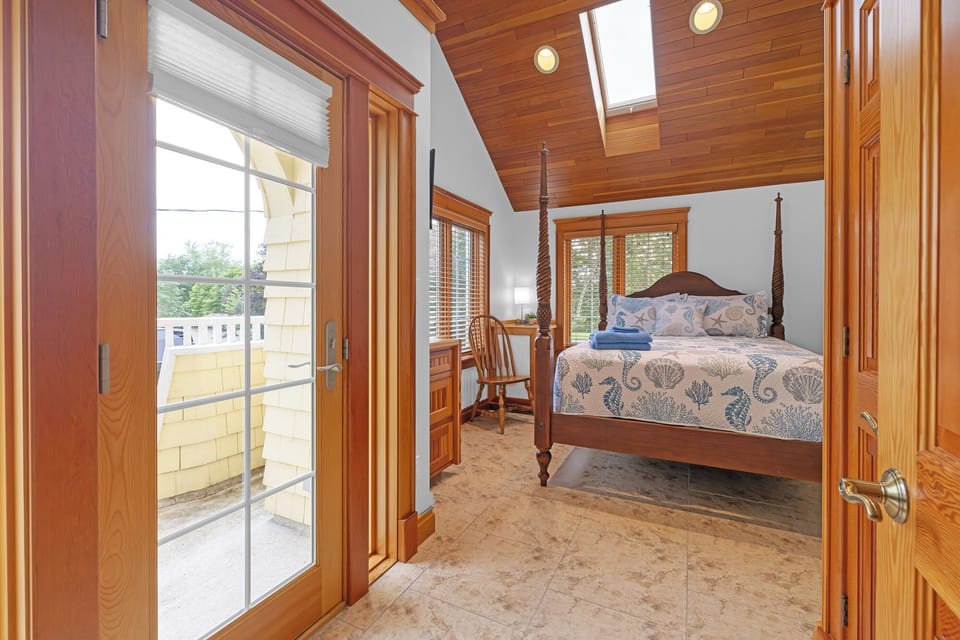 Upper Bedroom