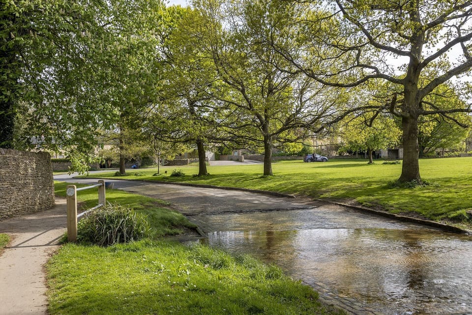 Orchard House at Broadwell Manor, Broadwell Village - StayCotswold