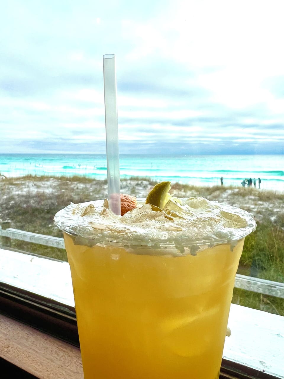 Large open bar at The Crab Trap!