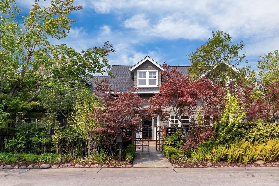 Entrance to main house and guest house.