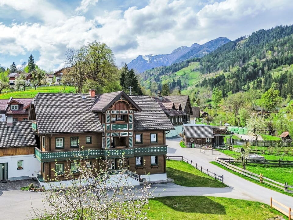 Building, House, Home, Architecture, Roof, Residential Area, Hill Station, Mountain Range, Cottage, Human Settlement