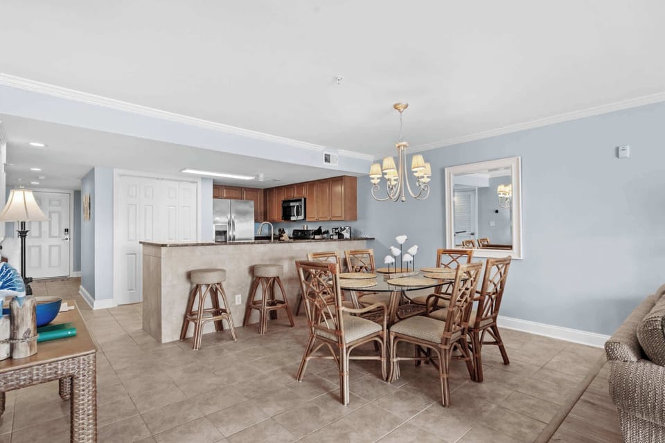 Full Dining Table 