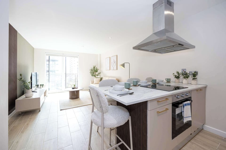Perfect for dining and relaxing at the end of long day in the city 	
