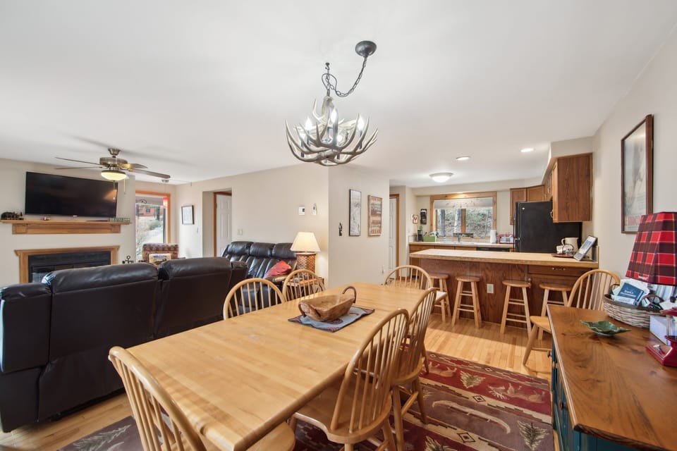 Furniture, Indoors, Living Room, Dining Room, Dining Table