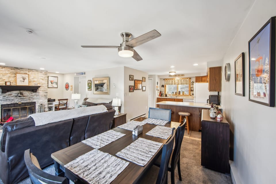 Dining Room, Dining Table, Furniture, Indoors, Table