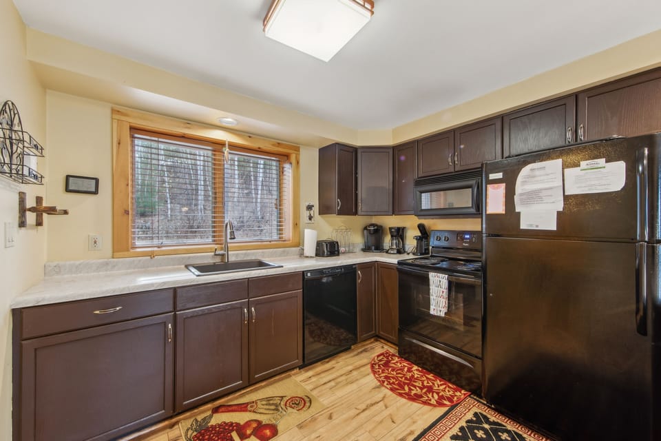 Indoors, Appliance, Refrigerator, Kitchen, Home Decor