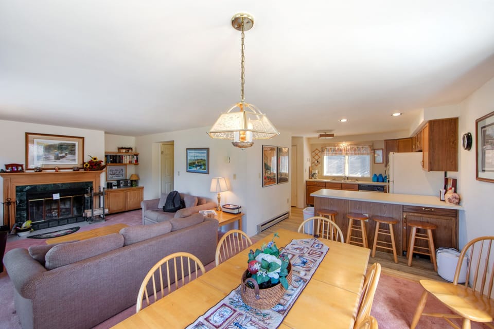 Furniture, Indoors, Living Room, Dining Room, Dining Table