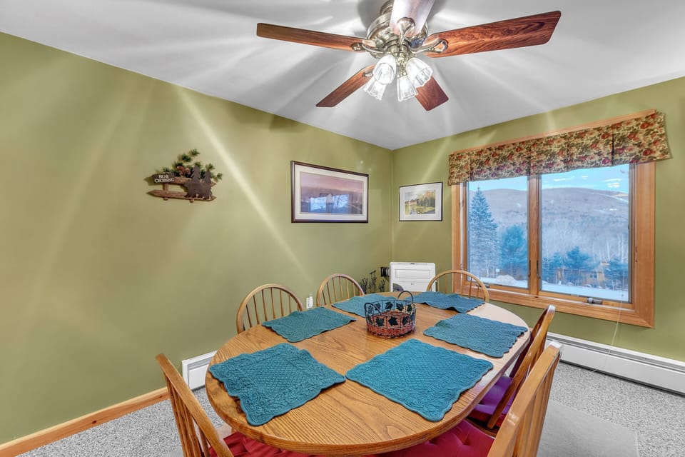 Furniture, Table, Indoors, Dining Room, Dining Table