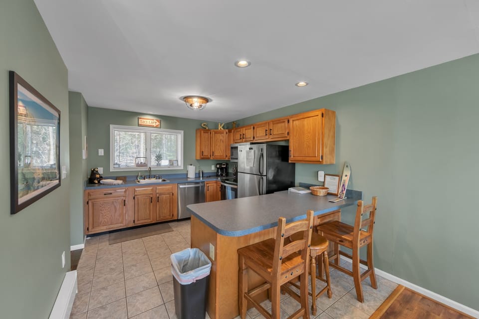 Indoors, Floor, Flooring, Dining Room, Dining Table
