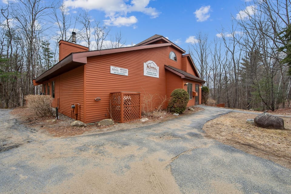 Architecture, Building, Outdoors, Shelter, Cottage