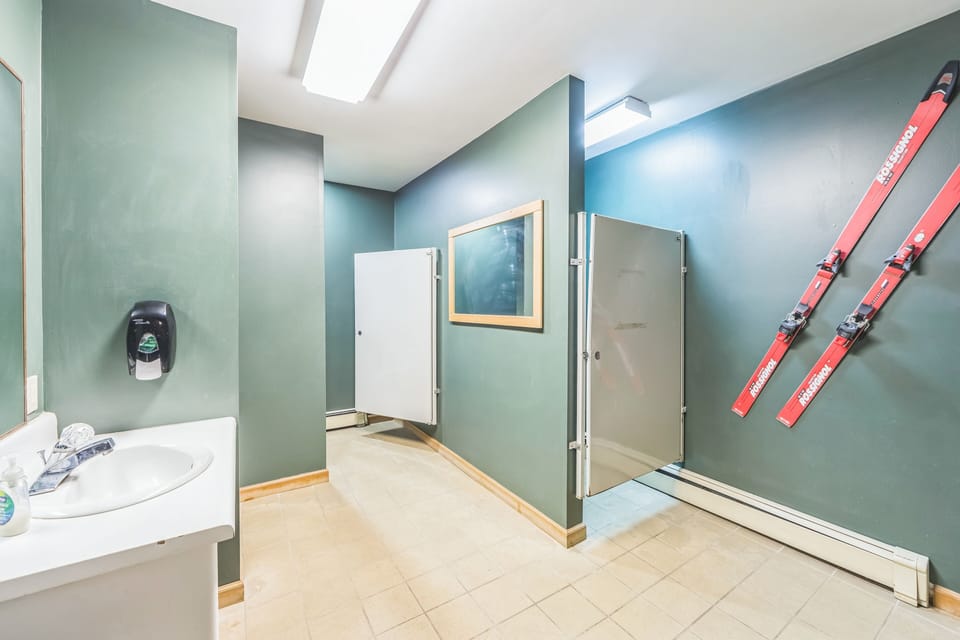 Indoors, Sink, Floor, Sink Faucet, Flooring