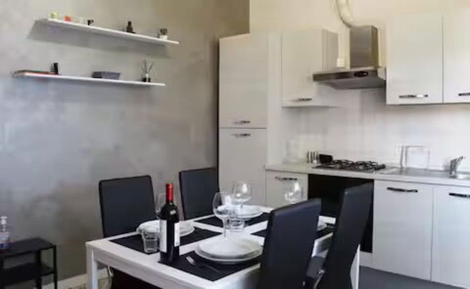 Dining Room, Kitchen