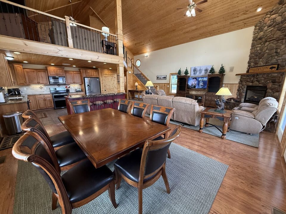 Only 25 minutes from the West entrance to Yellowstone National Park