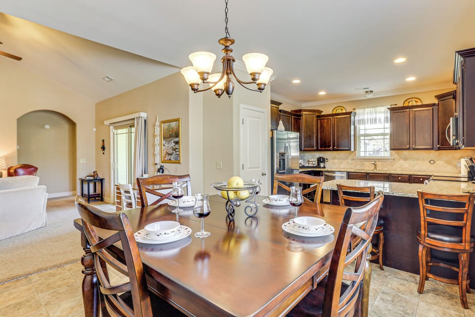 Dining Area | Dining Table | Dishware/Flatware