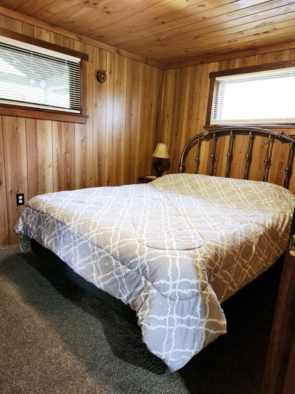 Buckeye Cabin Bedroom 2