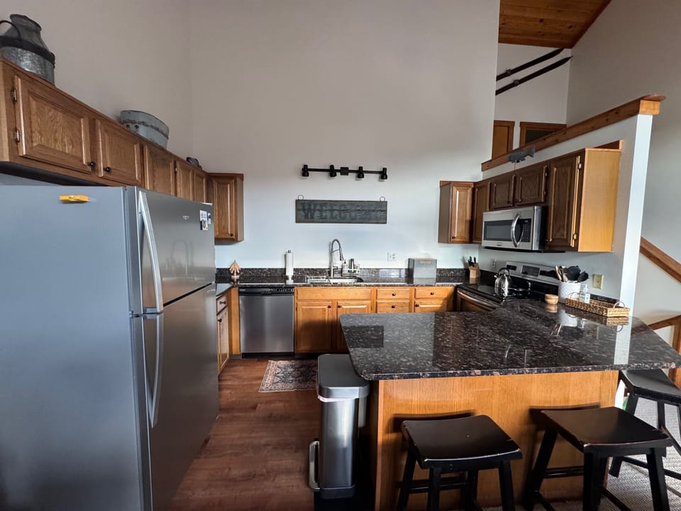 Full Kitchen 