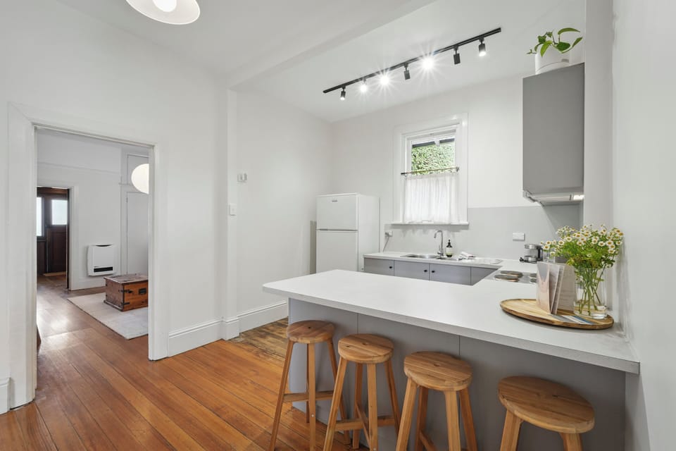 5 View St Sandy Bay Retreats Tasmania May 2025_18
