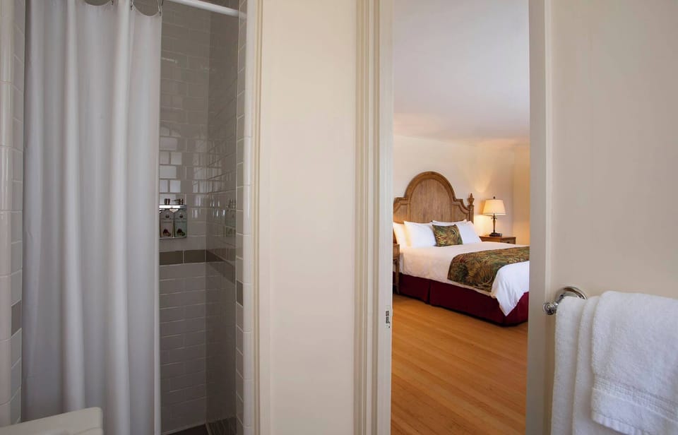 Rinse off comfortably with an easy, steps-away bathroom setup.