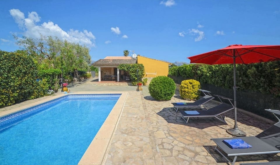 Holiday Home Swimming Pool