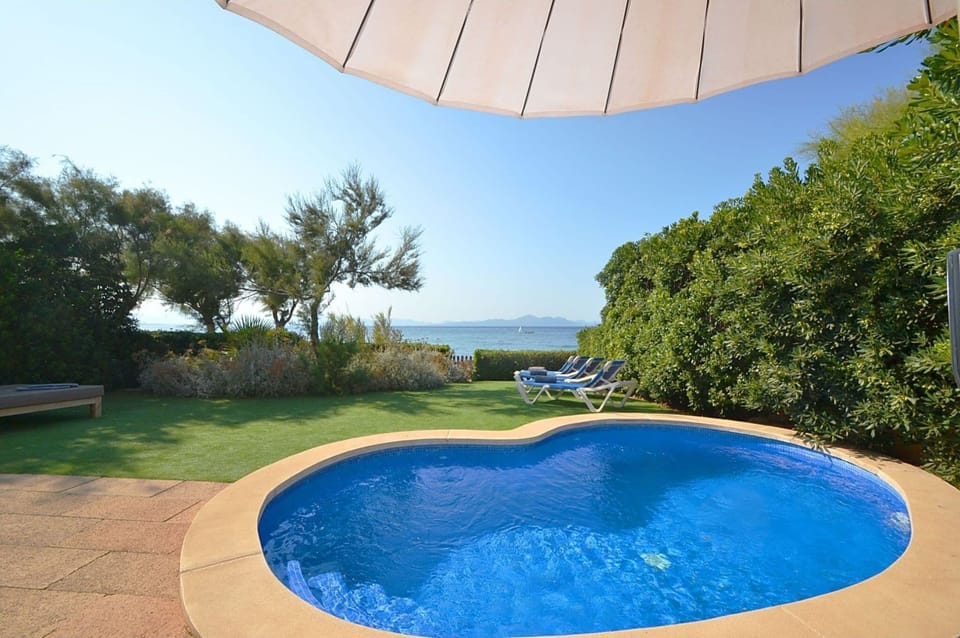 Holiday Home Swimming Pool