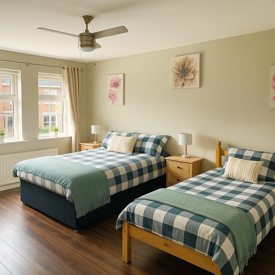 Large Family Room with ensuite bathroom