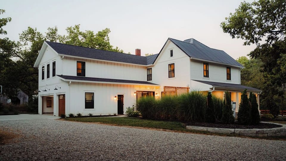 Welcome to Old House on the River. 