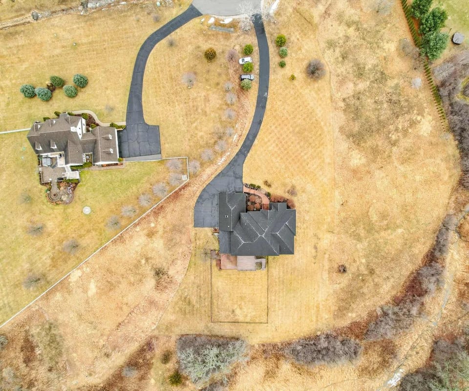 Explore the property from above with a stunning aerial view showcasing its beauty and surroundings!