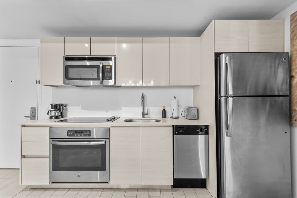 Fully Stocked Kitchen