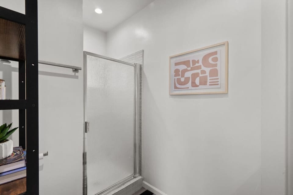 Simple, stylish, and sparkling clean.