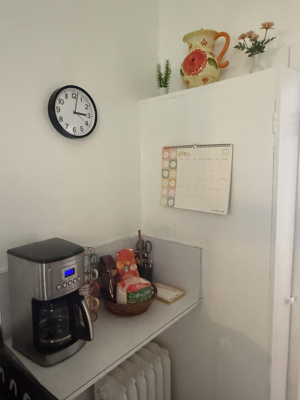 Coffee area in full kitchen 