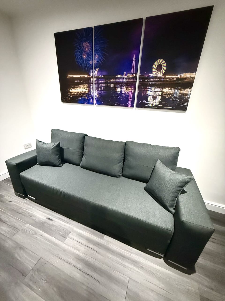 Living Room / Lounge