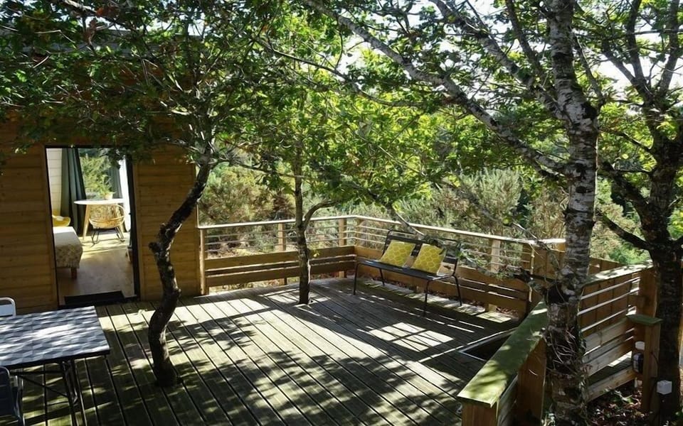 A terrace and a breathtaking view! A peaceful haven, this Castille cabin