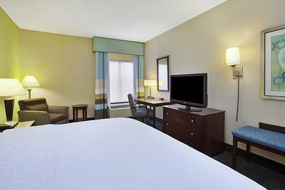 Unit with 1 King size bed