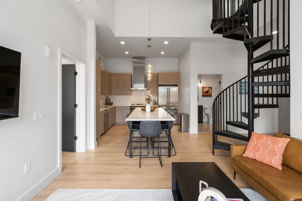 Living to Kitchen