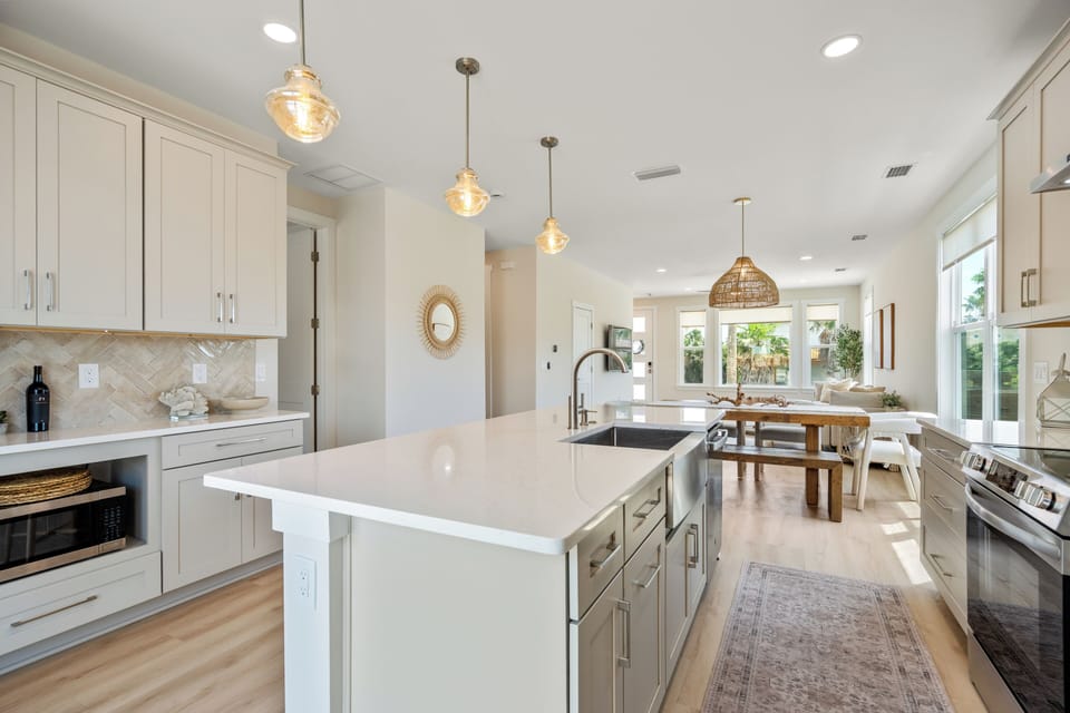 Casa Crescent is perfect for entertaining family & friends 