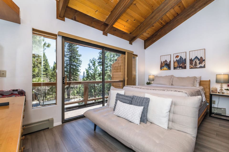 Bedroom 1 (1)