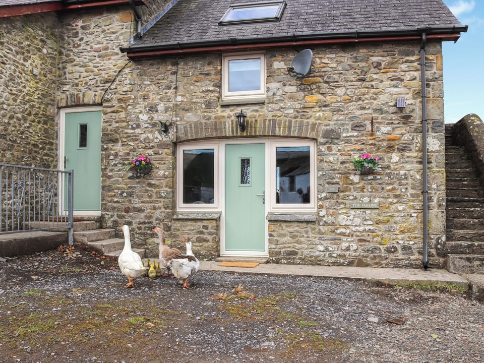 Exterior | Teifi Cottage - Ffynnongrech Farm Cottages, Talley, near Llandeilo