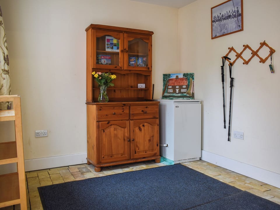 Interior | Wade Hall, North Cove