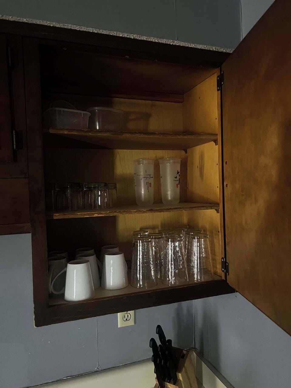 Recent photo taken by our cleaning team, ensuring you see the home how it truly is