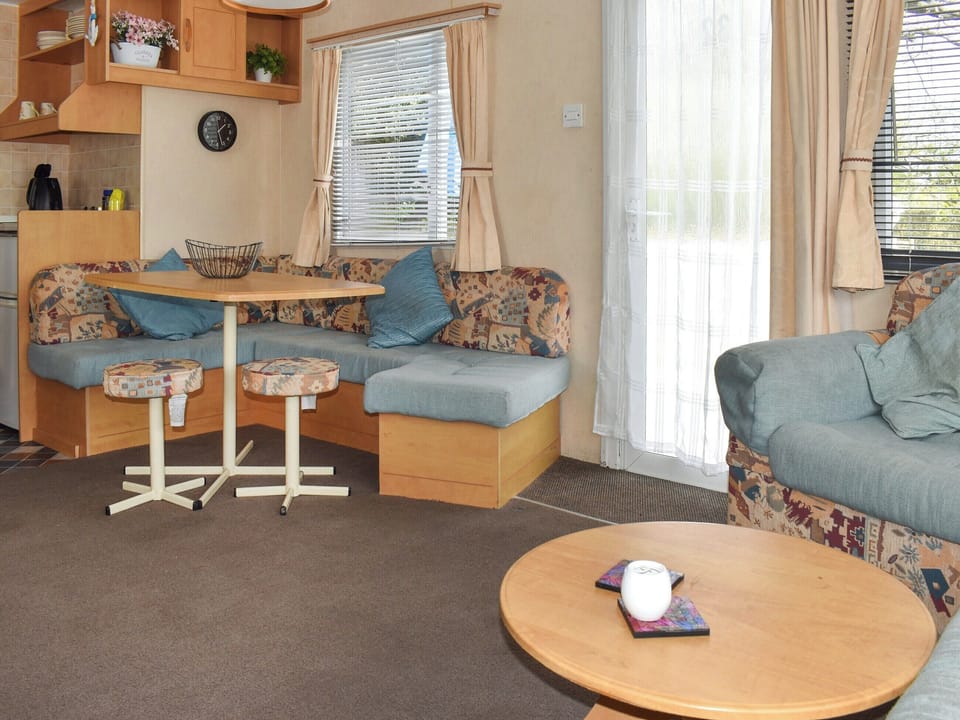 Dining Area | Destiny&rsquo;s Retreat, Ryde