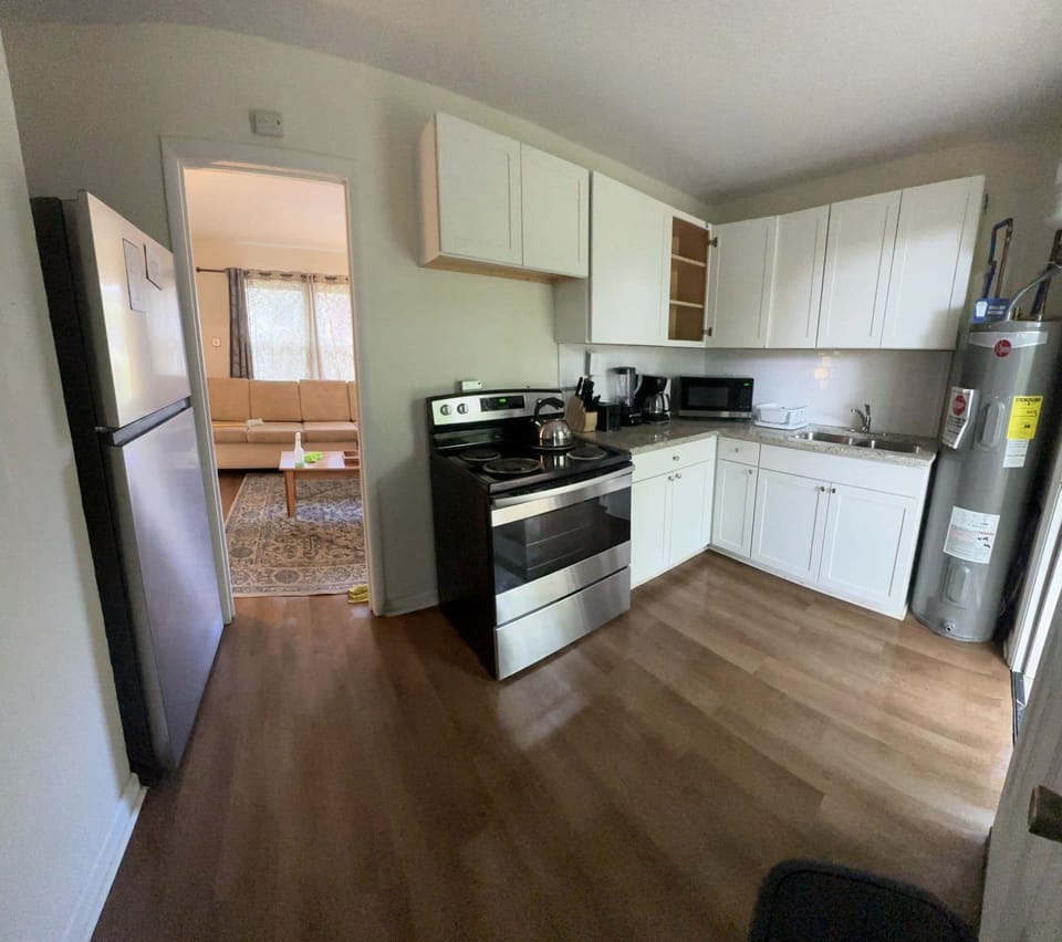 Recent photo taken by our cleaning team, ensuring you see the home how it truly is.