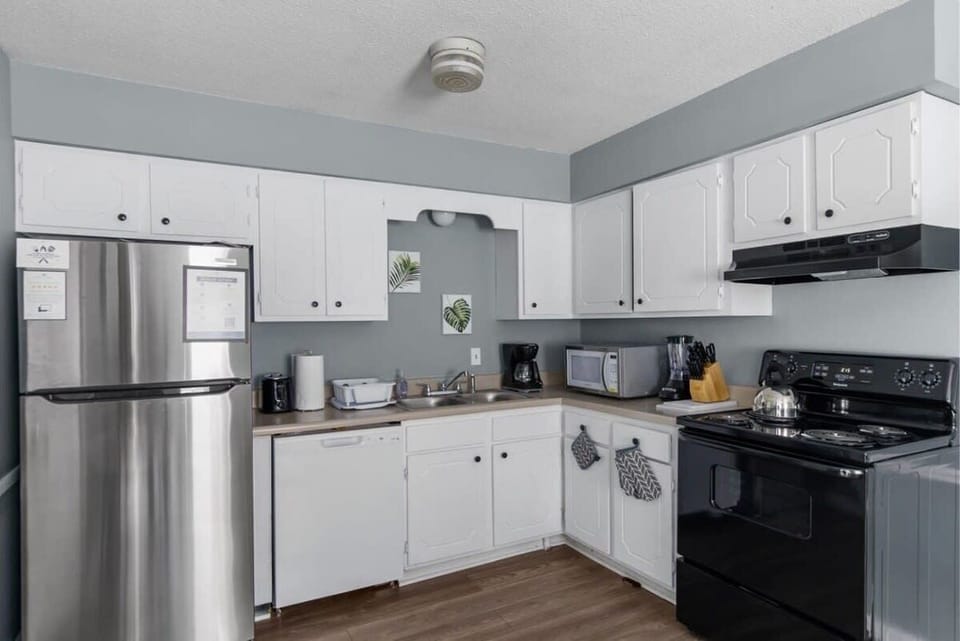 Fully stocked kitchen