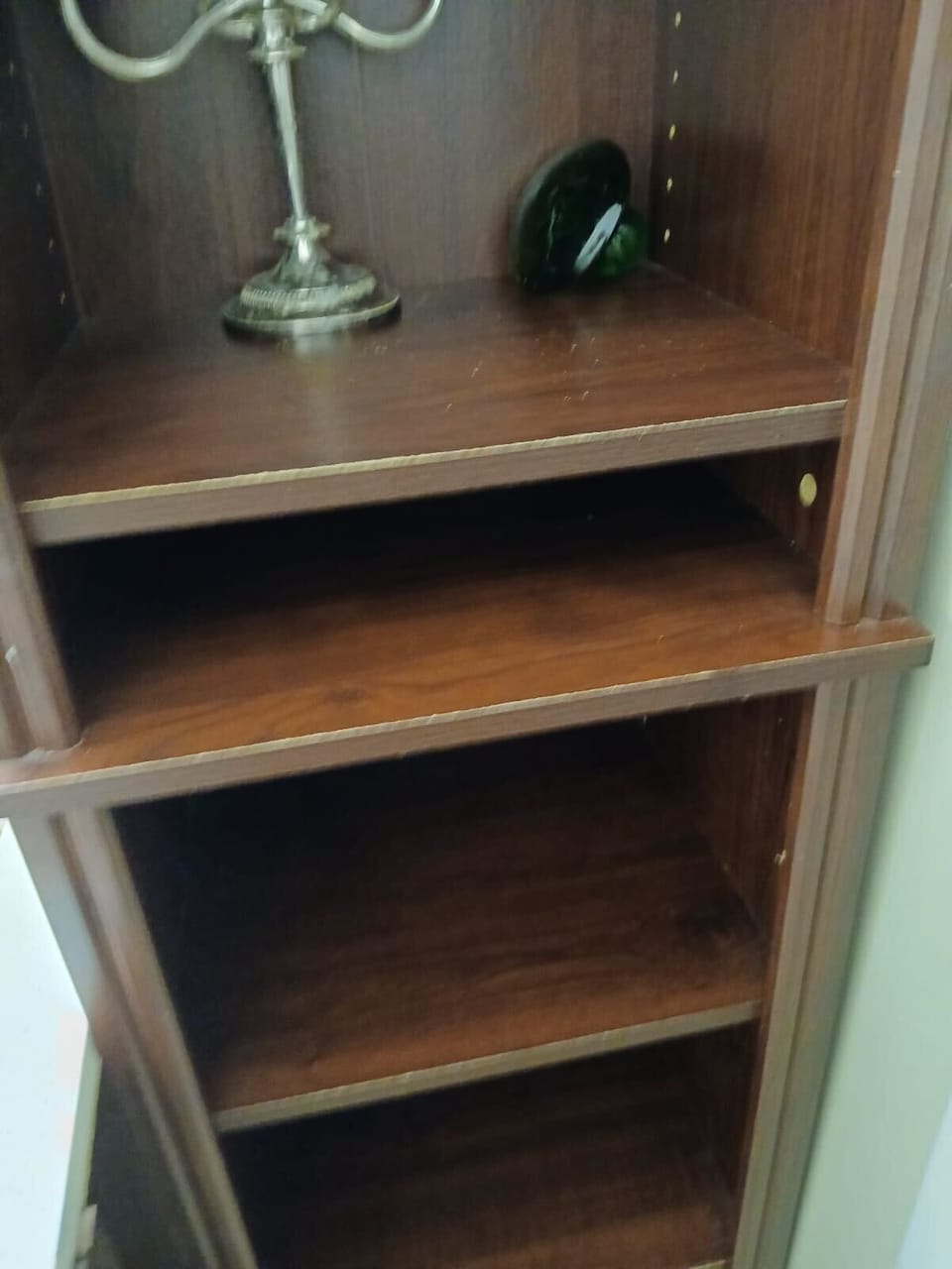 Recent photo taken by our cleaning team, ensuring you see the home how it truly is.