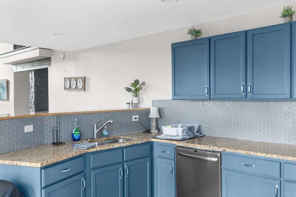 Fully-equipped kitchen