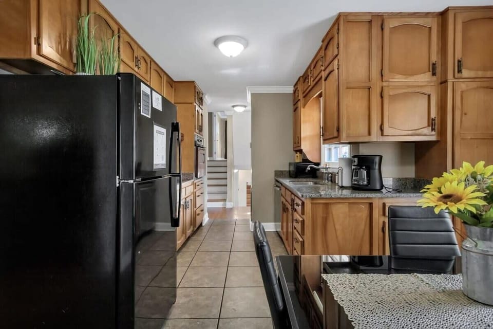 Fully-equipped kitchen