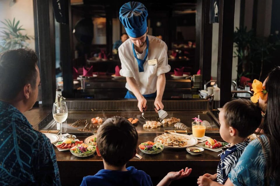 Savor a lively chef-cooked dinner with unforgettable flavors.