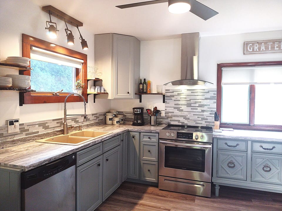 Fully appointed kitchen for your inner chef.